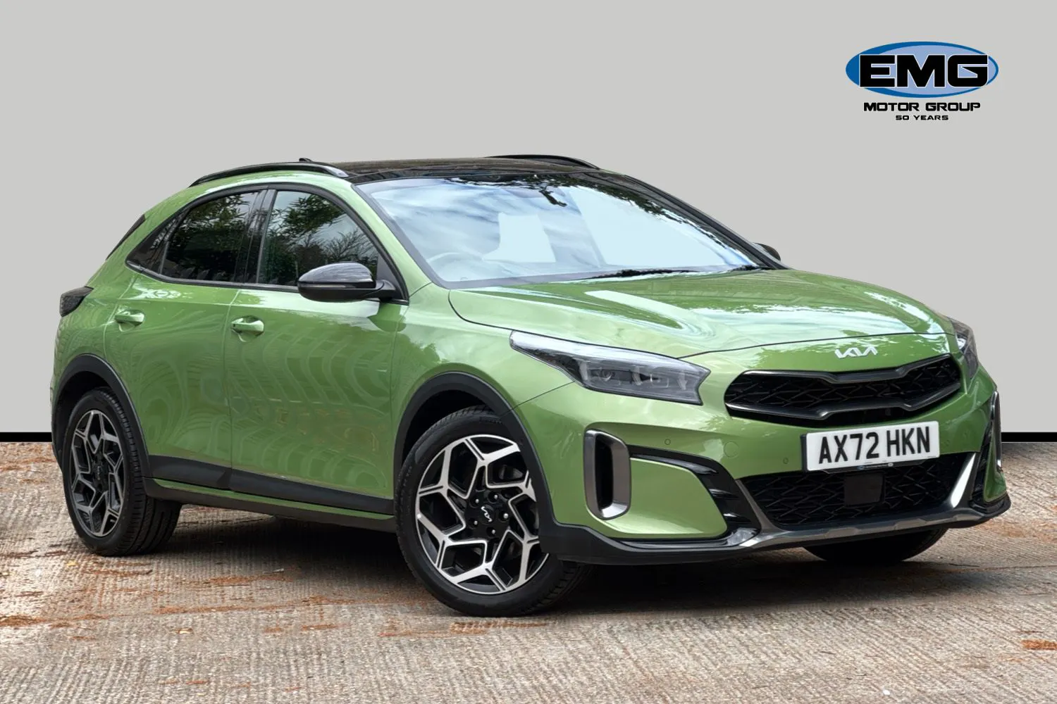 Kia Xceed listing photo