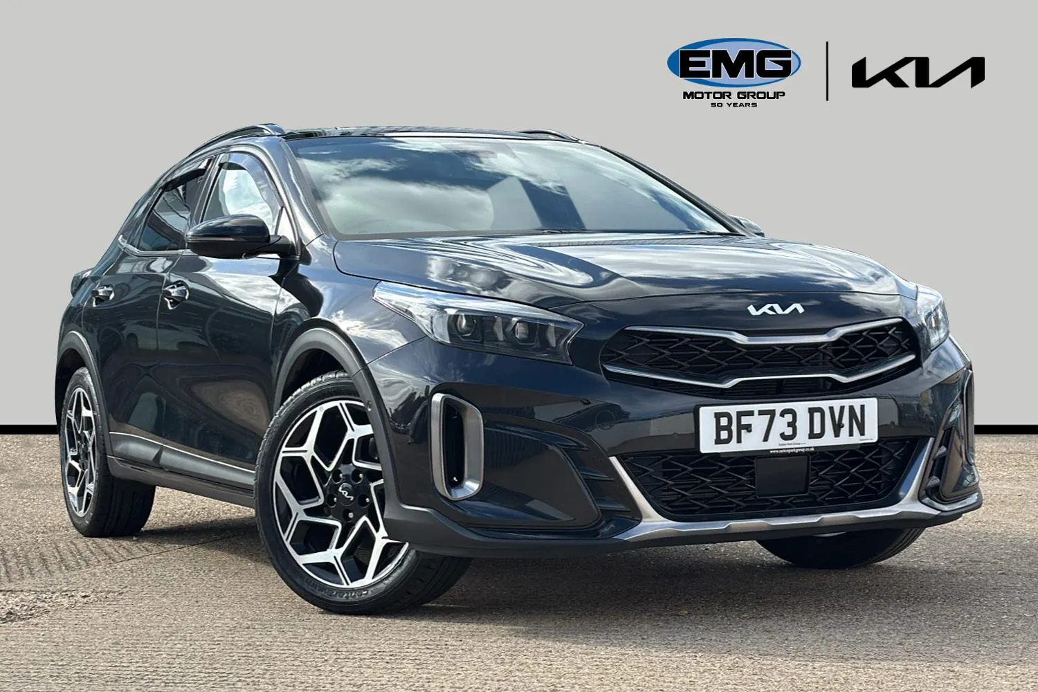 Kia Xceed listing photo
