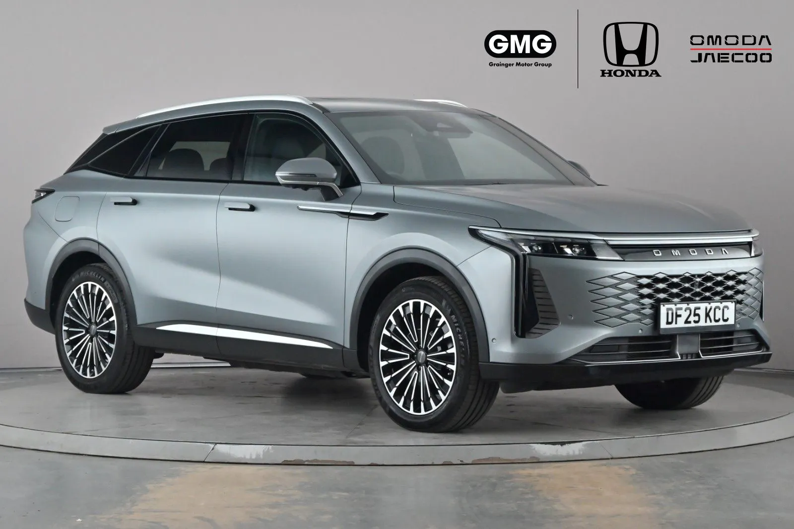 Omoda 9 listing photo