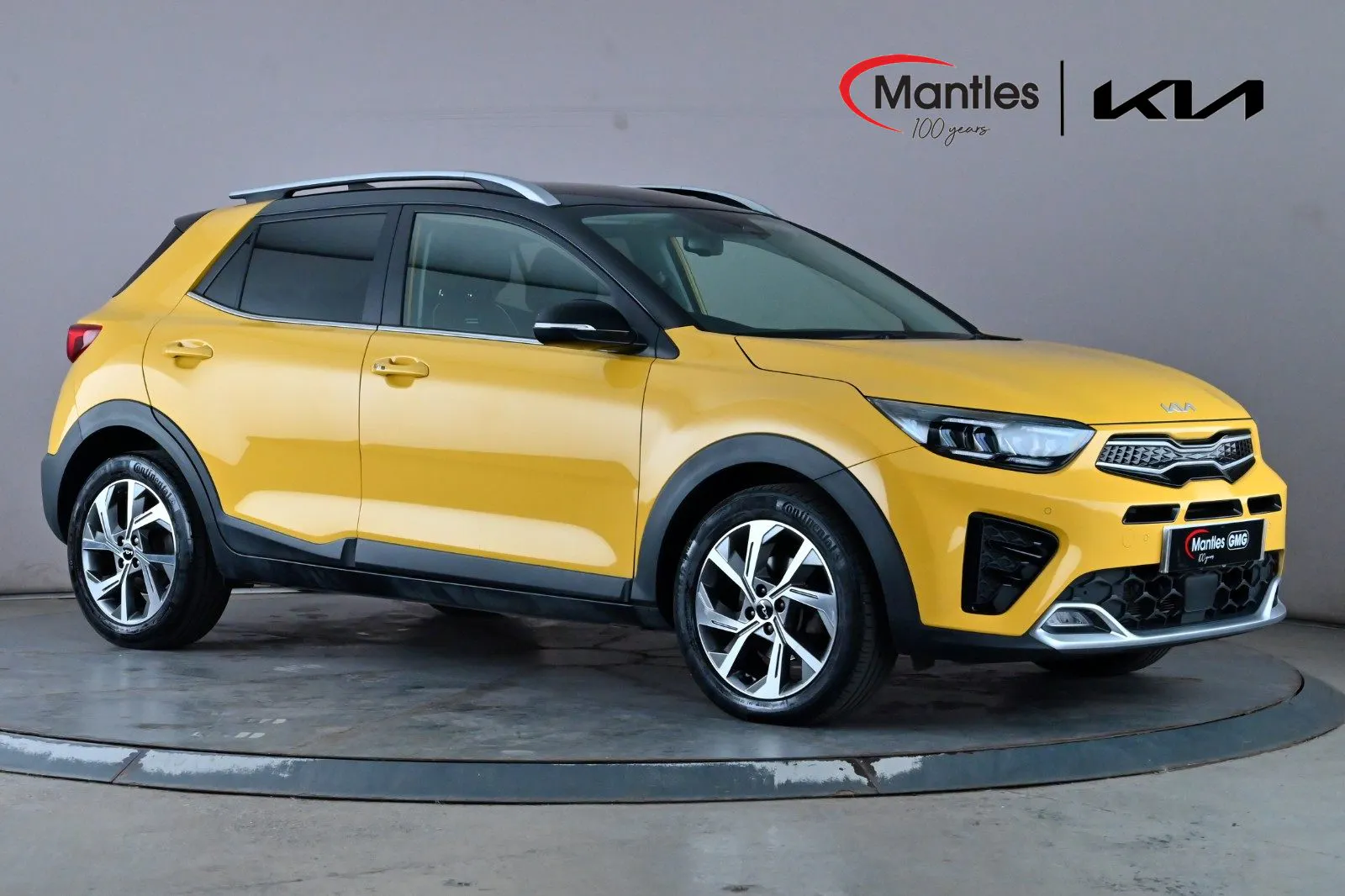 Kia Stonic listing photo