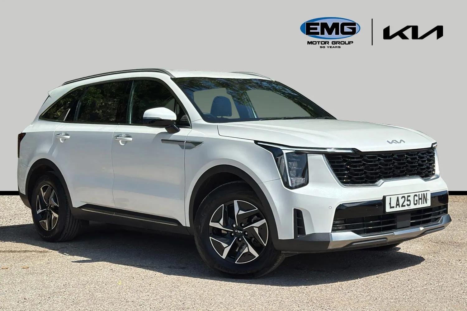 Kia Sorento listing photo