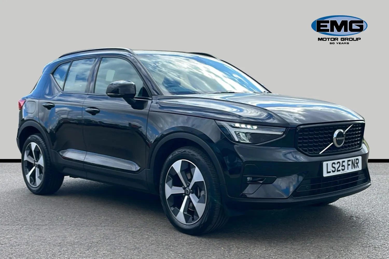 2025 Volvo XC40