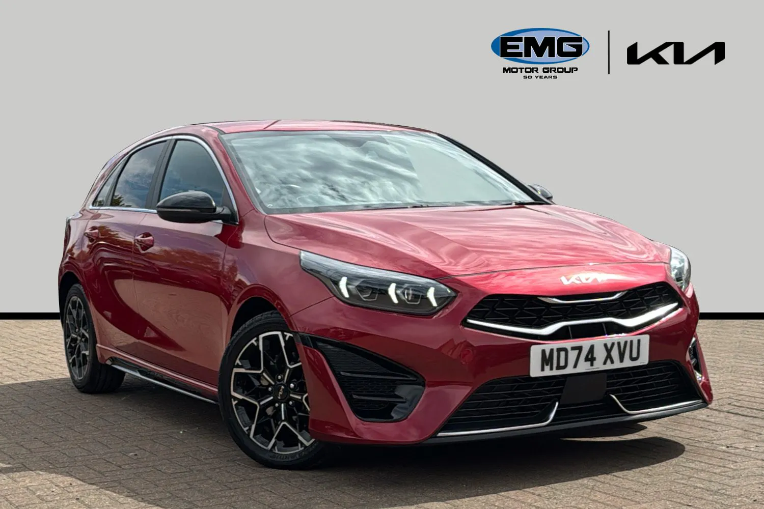 Kia Ceed listing photo