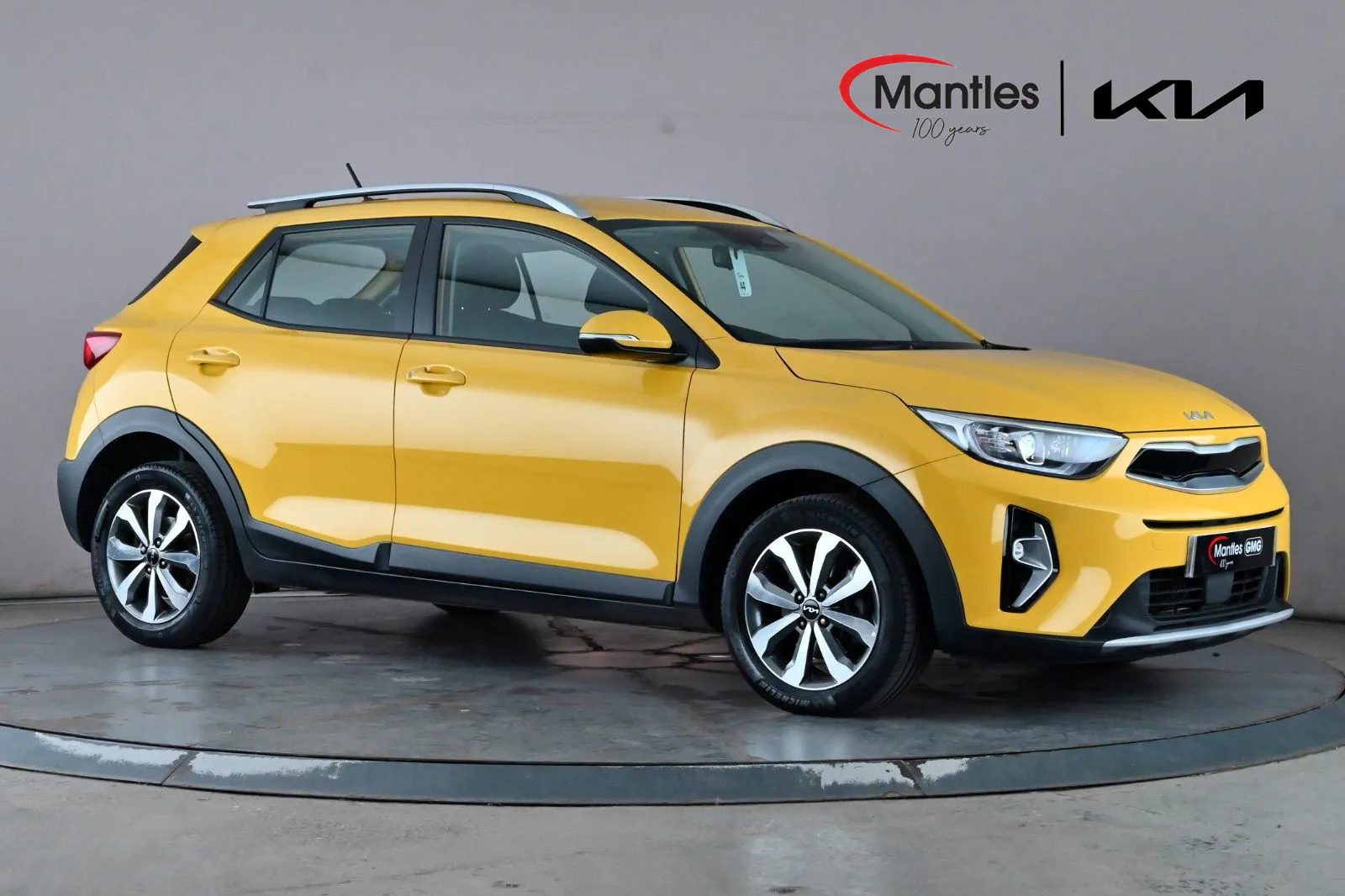 Kia Stonic listing photo