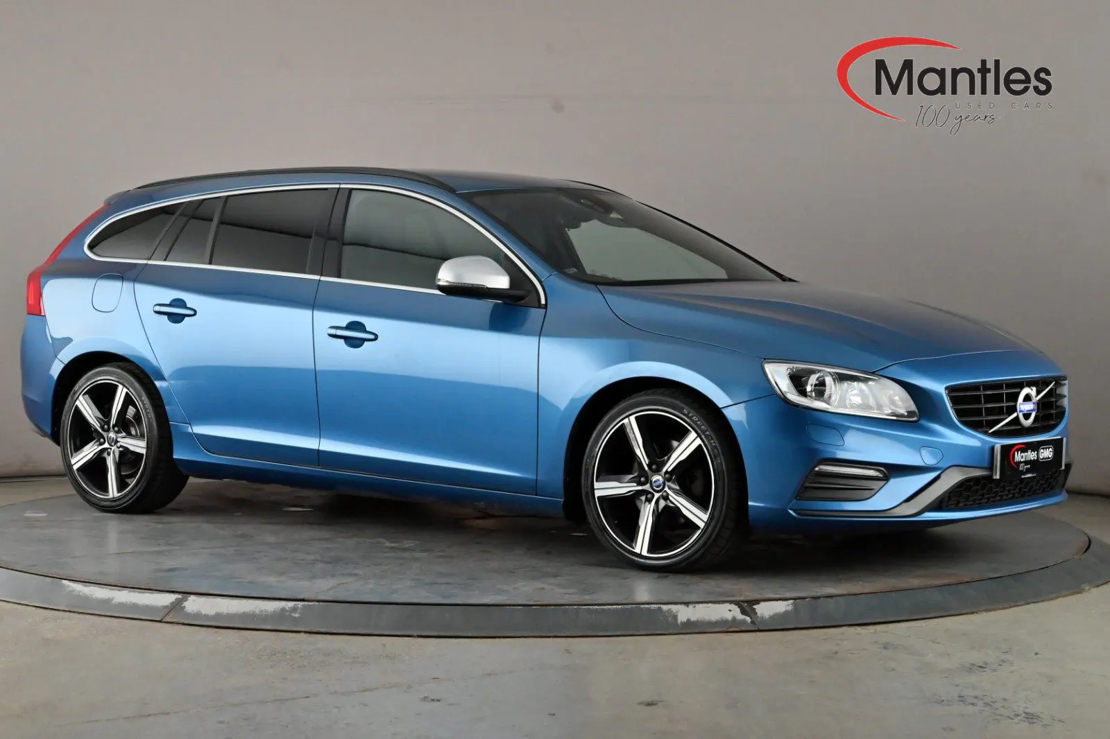 2017 VOLVO V60